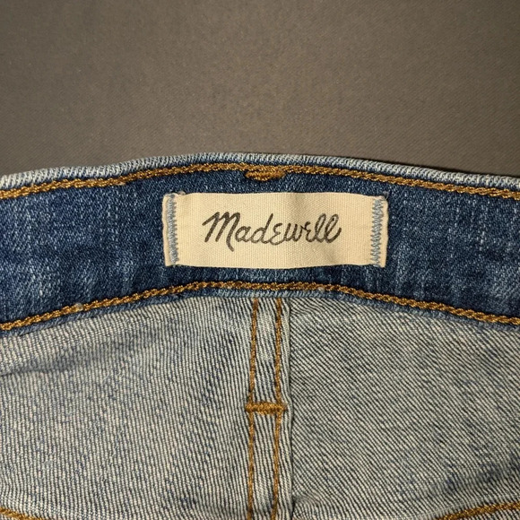 Madewell women's 9" high rise skinny jeans # J0513 , destructed hem , size 25 - Picture 8 of 10